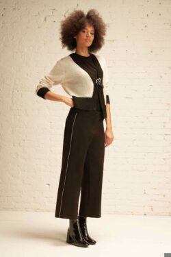 PANTALONE TESSUTO TECNICO  CON STRASS SUL FIANCO  XS-XL C.C.UNICA