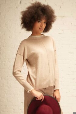 SWETER Z RĘKAWAMI W KSZTAŁCIE LITERY „T” S-XL C.C.33