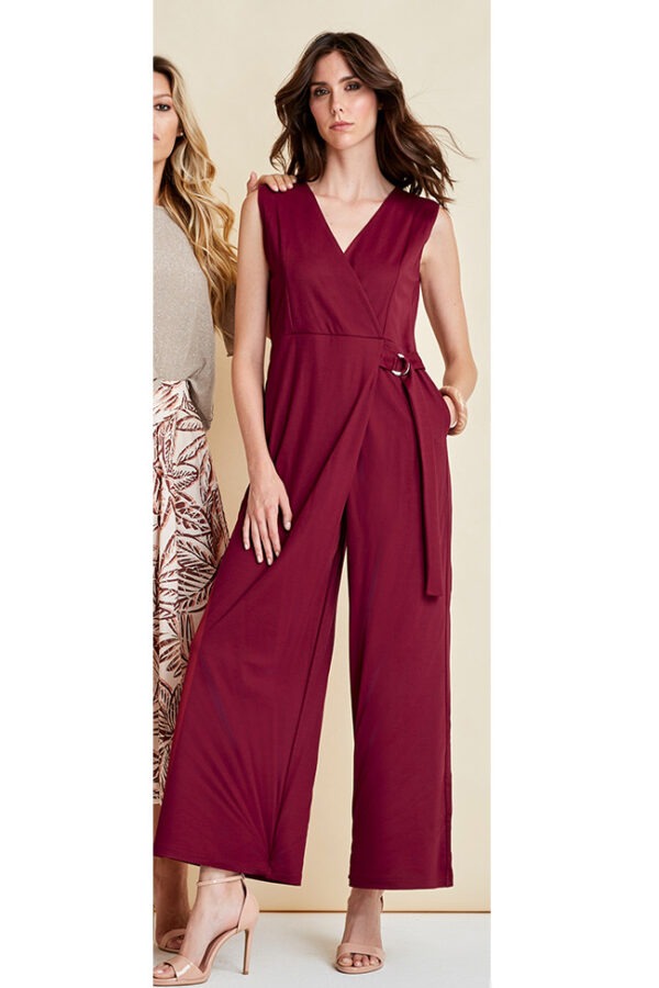 TUTA CON MANICHE CON SCOLLO 'V' IN VISCOSA NYLON